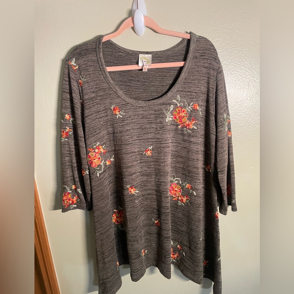 Figueroa + Flower Embroidered Floral Tunic  3XL Dark Taupe Heather Top Dress